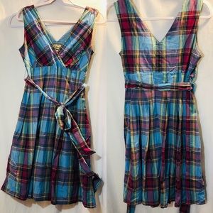 sleeveless plunge neckline with belt plaid dres